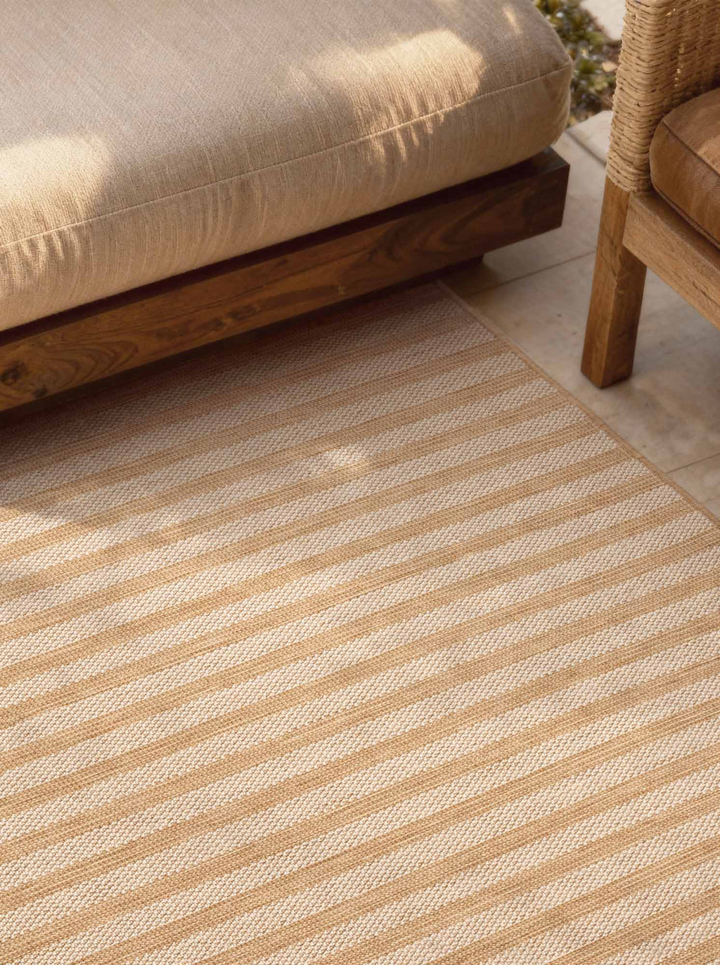 Linley jute vit