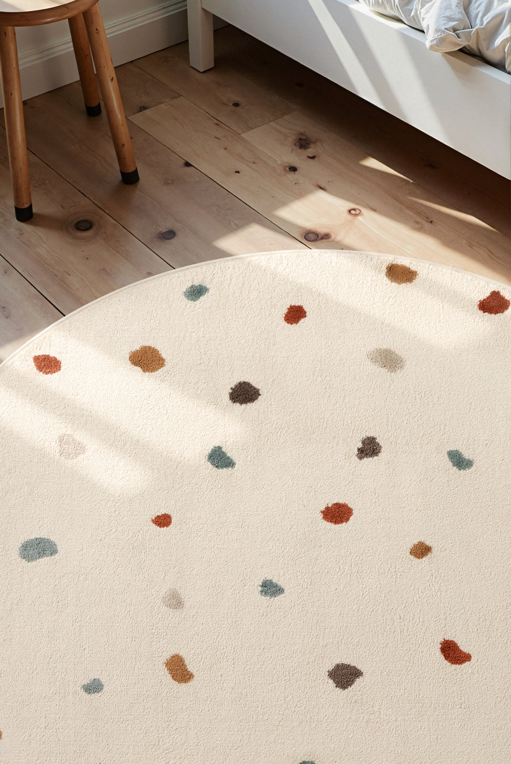 Hanse Home Adventures Barnmatta Rund Funny Dots creme flerfärgad