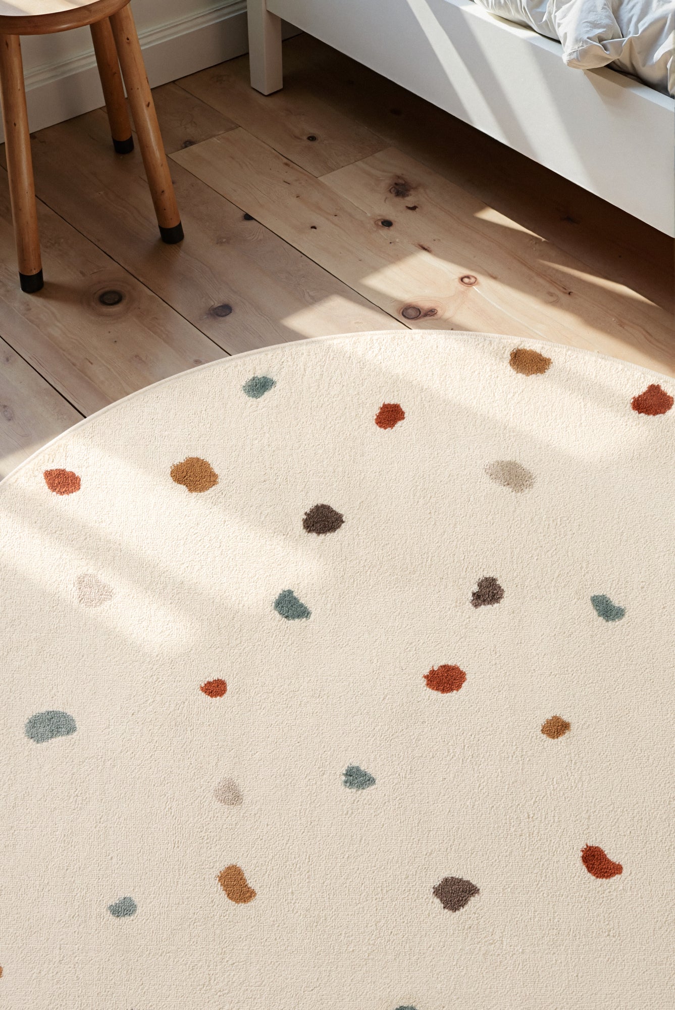Hanse Home Adventures Barnmatta Rund Funny Dots creme flerfärgad