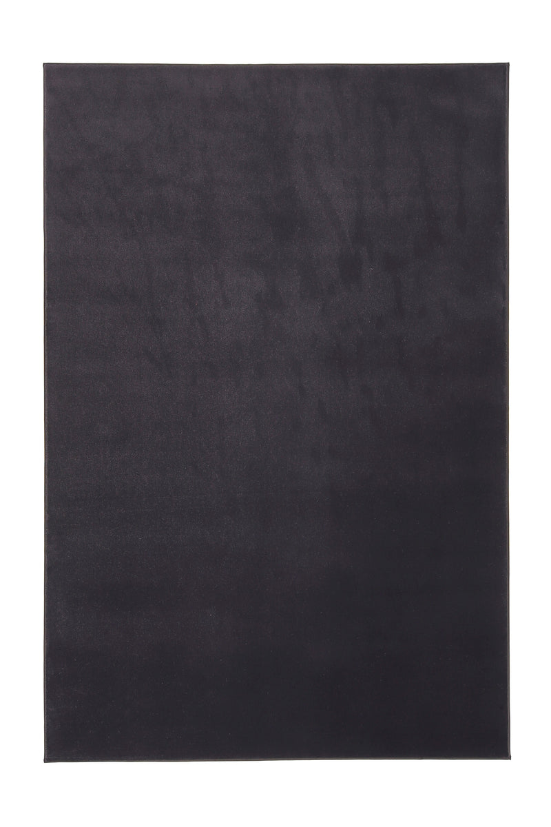 Usva Black
