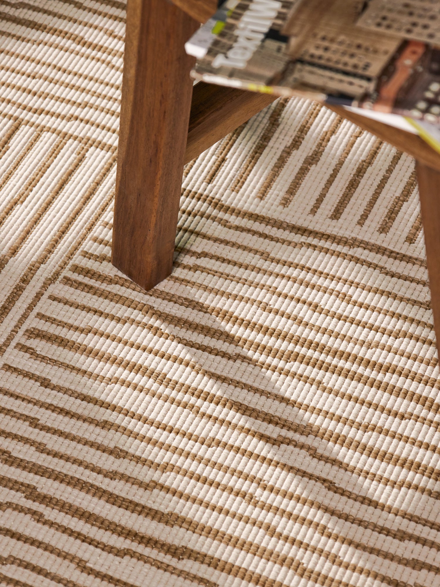 Nightingale jute vit