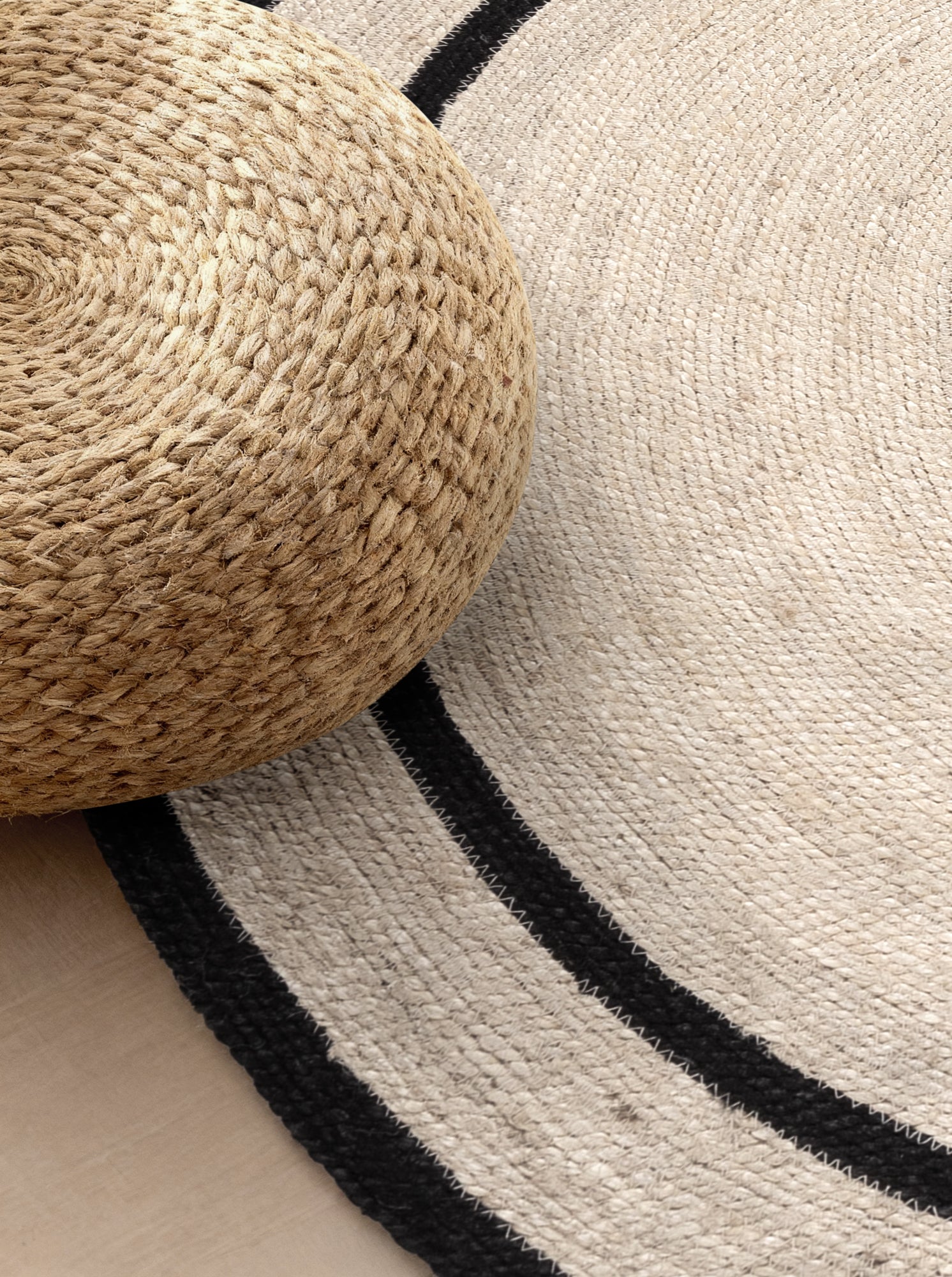 Hanse Home Jute Braided Jutematta rund Lina natur elfenben svart