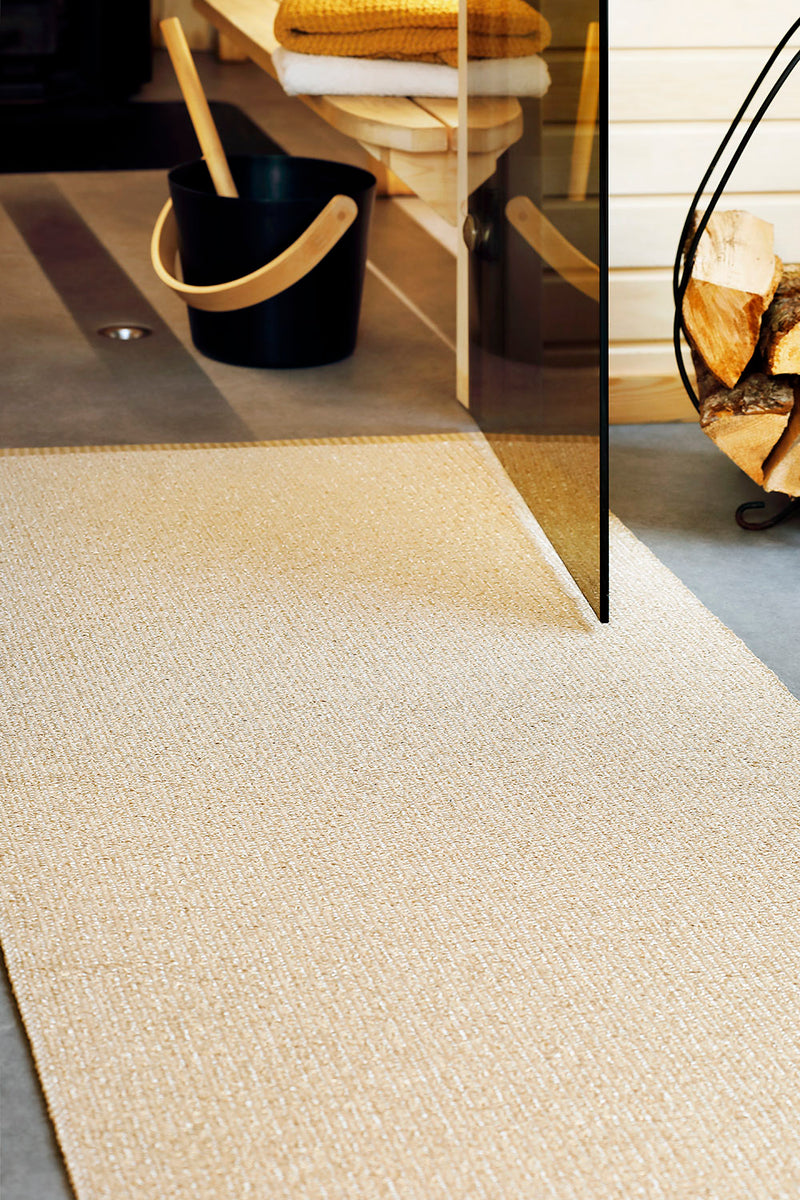 Neve Cream Metallic